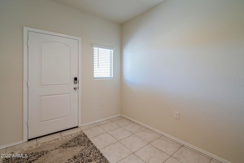 5188 E Iridium Way, San Tan Valley, AZ 85143