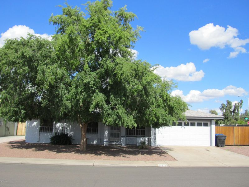 519 S 35th Pl, Mesa, AZ 85204