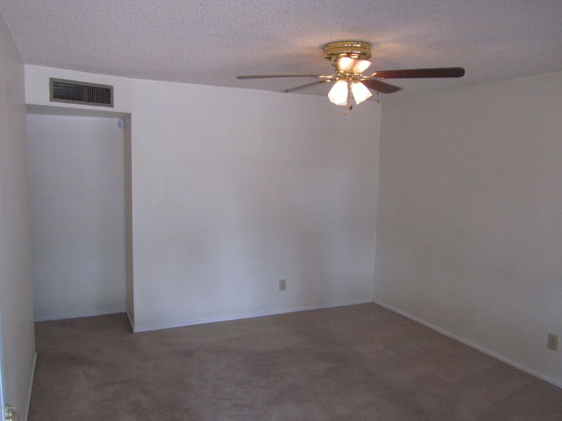 519 S 35th Pl, Mesa, AZ 85204