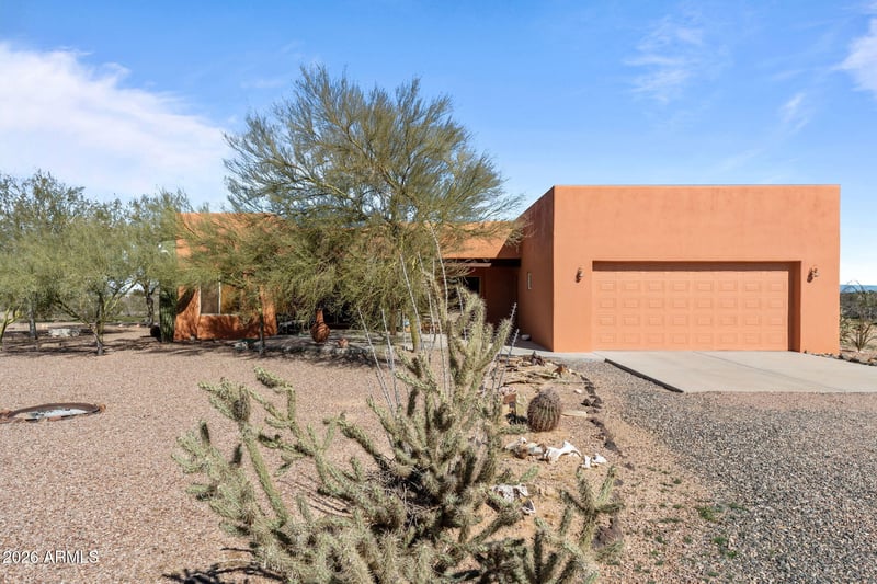 51921 W William Rd, Aguila, AZ 85320