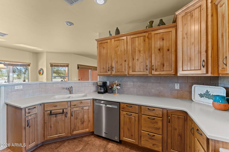 51921 W William Rd, Aguila, AZ 85320