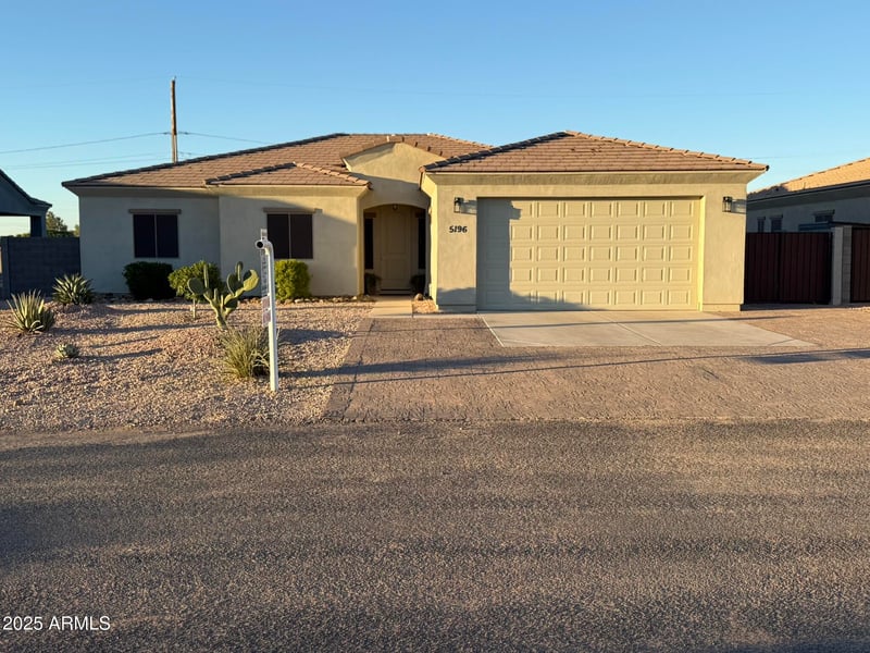 5196 Santa Rita Dr, San Tan Valley, AZ 85140