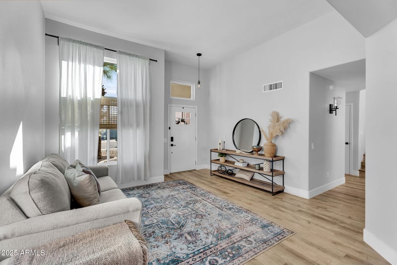 52 N Birch St, Gilbert, AZ 85233