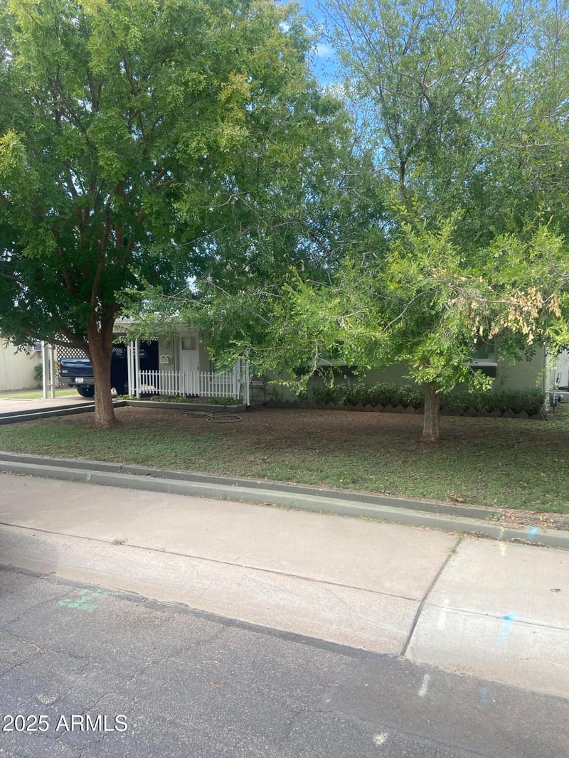 520 Brimhall St, Mesa, AZ 85203