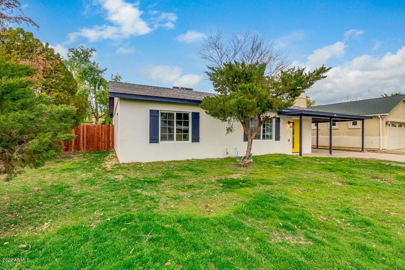 520 E Flynn Ln, Phoenix, AZ 85012
