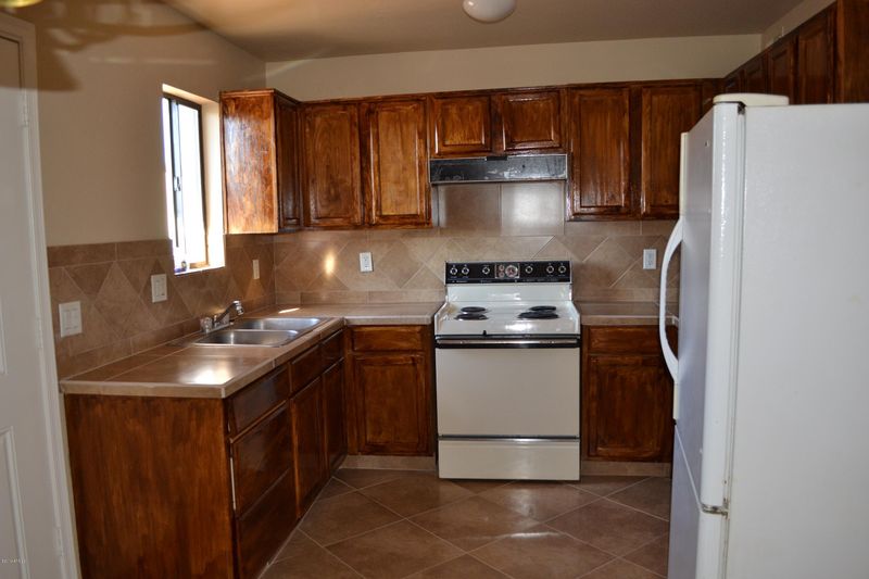520 E Harrison Dr, Avondale, AZ 85323