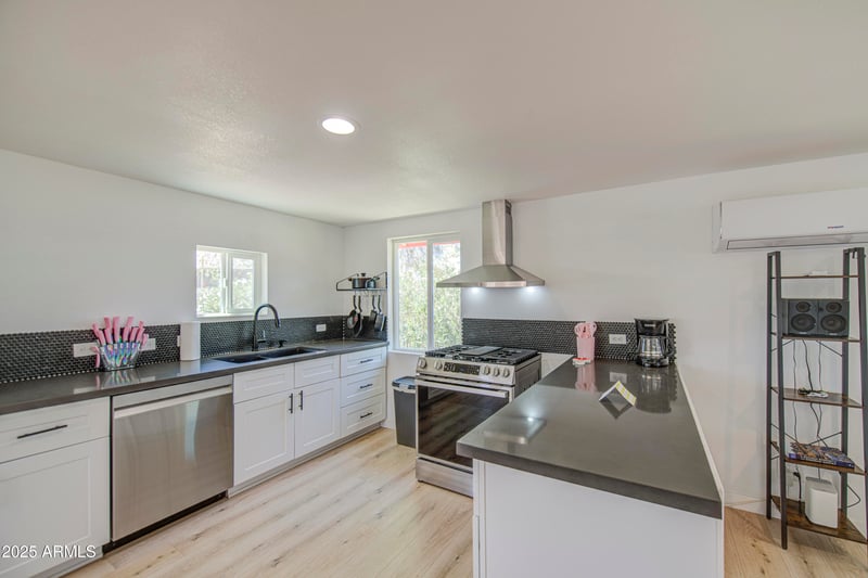 520 Macdonald --, Mesa, AZ 85210