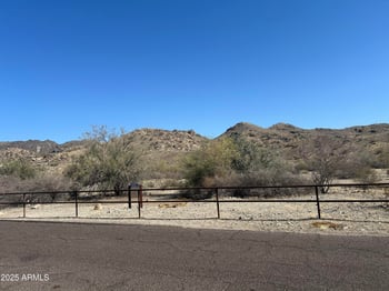 520 Mcneil St, Phoenix, AZ 85041