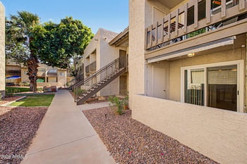 520 Stapley Dr #186, Mesa, AZ 85203