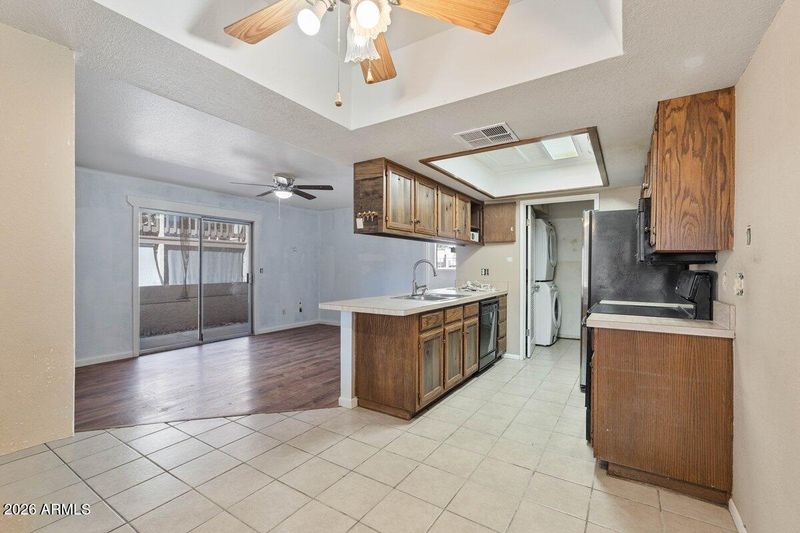 520 N Stapley Dr #189, Mesa, AZ 85203