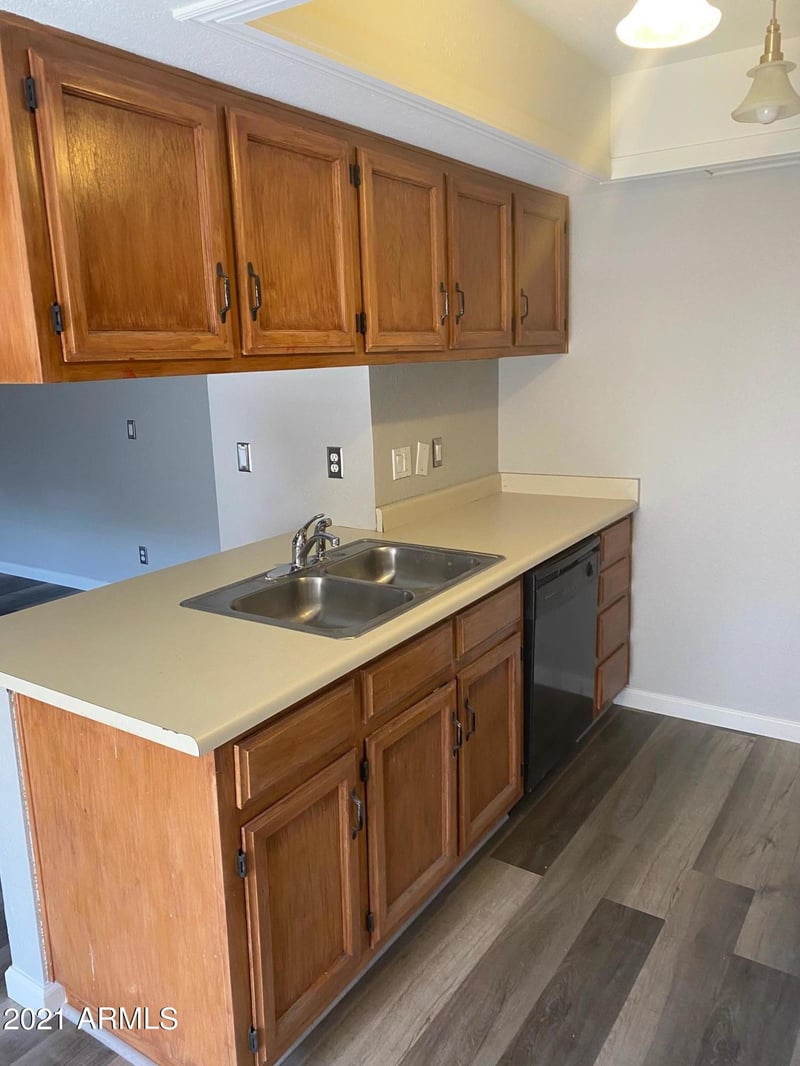520 N Stapley Dr #212, Mesa, AZ 85203