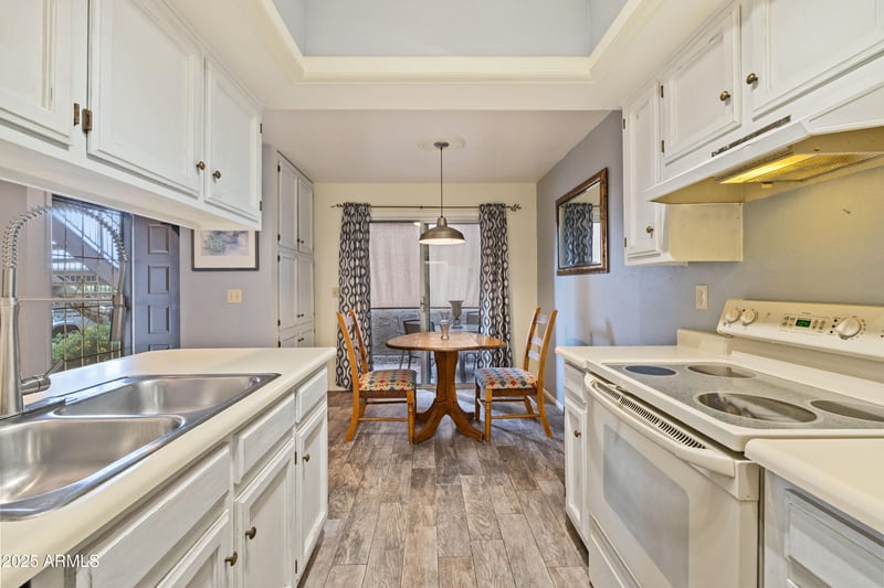 520 Stapley Dr #108, Mesa, AZ 85203