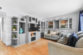 520 Stapley Dr #117, Mesa, AZ 85203