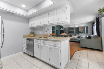 520 Stapley Dr #117, Mesa, AZ 85203