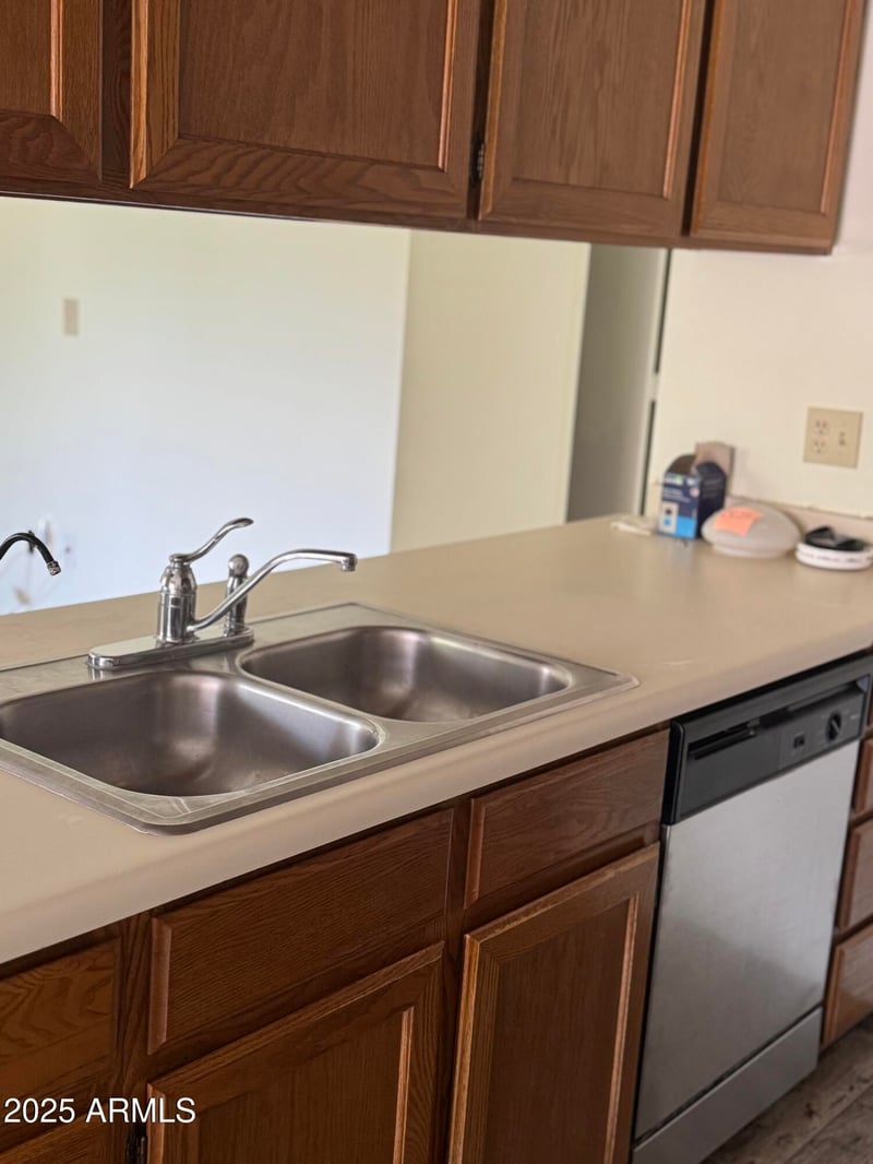 520 Stapley Dr #248, Mesa, AZ 85203