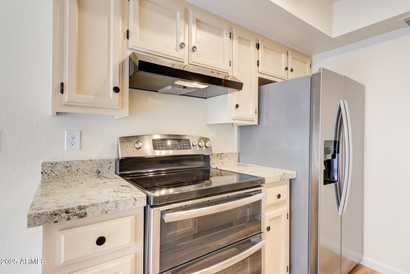 520 Stapley Dr #285, Mesa, AZ 85203