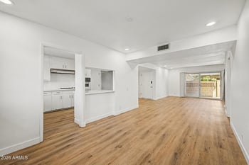 520 Clarendon Ave #C3, Phoenix, AZ 85013