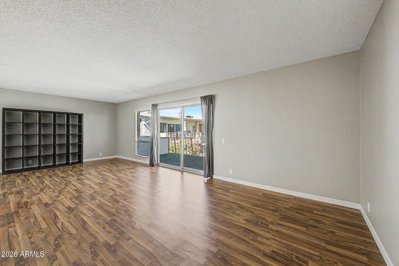 520 W Clarendon Ave #E22, Phoenix, AZ 85013