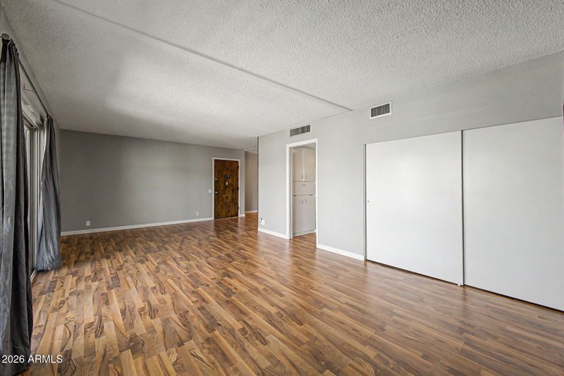 520 W Clarendon Ave #E22, Phoenix, AZ 85013