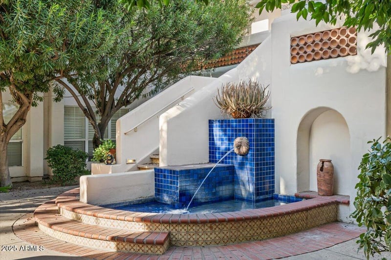 5200 Lakeshore Dr #120, Tempe, AZ 85283