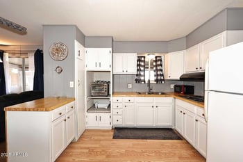 5201 Camelback Rd #243, Phoenix, AZ 85031