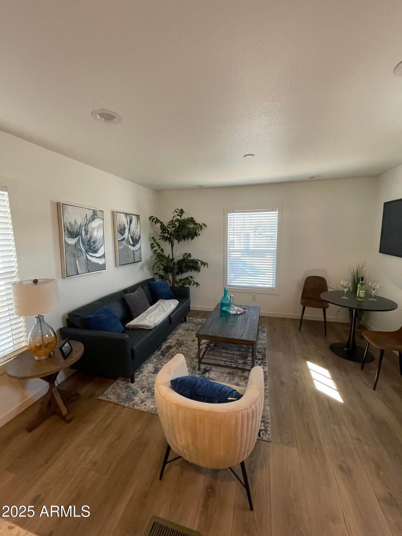 5201 Camelback Rd #H236, Phoenix, AZ 85031