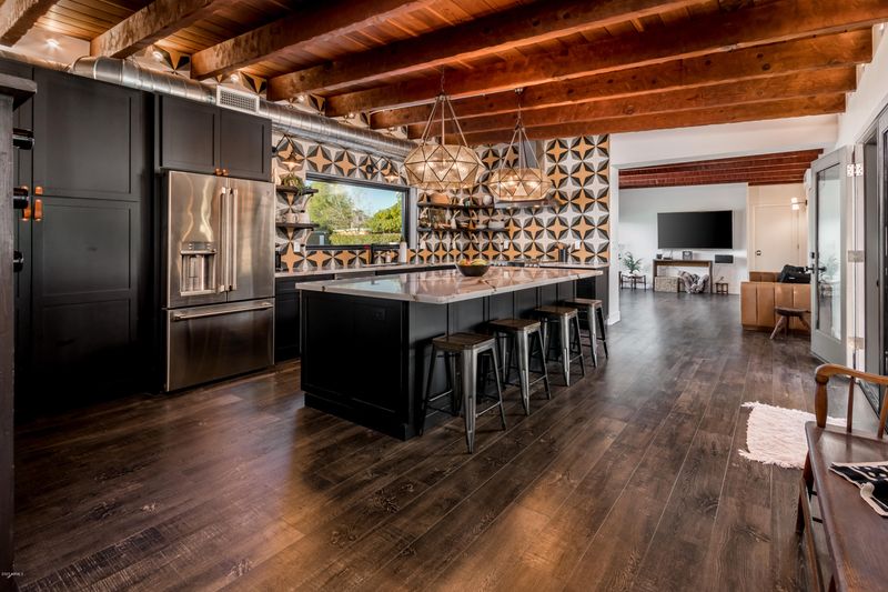 5201 E Flower St, Phoenix, AZ 85018
