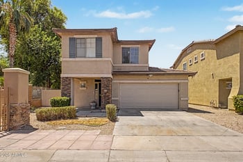 5201 Shaw Butte Dr, Glendale, AZ 85304
