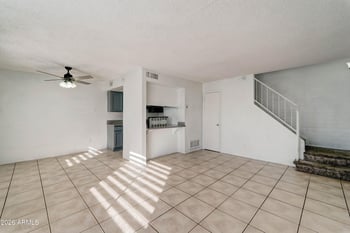 5202 42nd Dr, Phoenix, AZ 85019