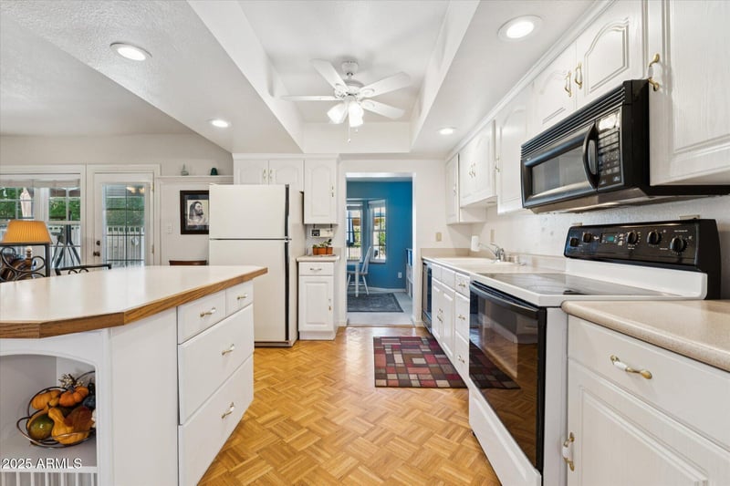 5202 Nisbet Rd, Scottsdale, AZ 85254