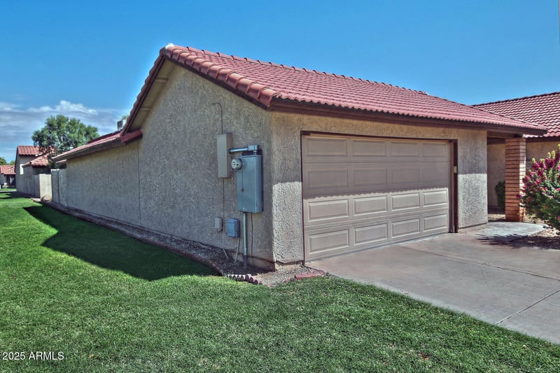 5202 Tamblo Dr, Phoenix, AZ 85044