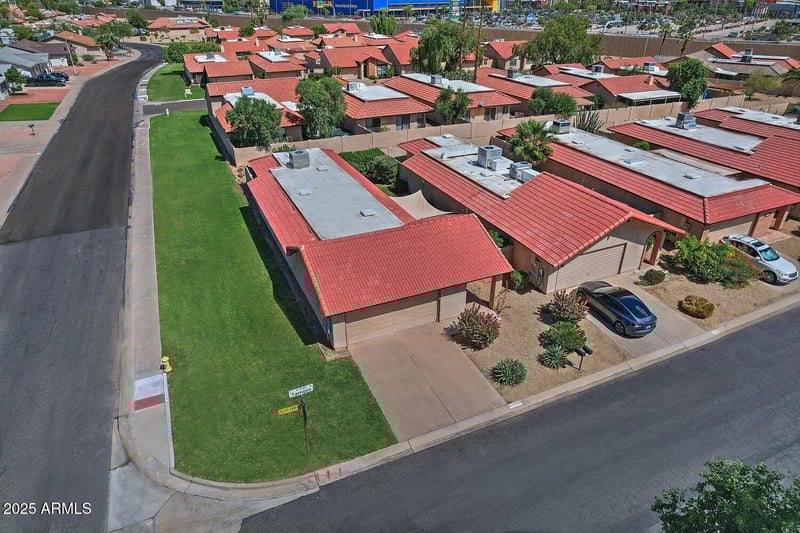 5202 Tamblo Dr, Phoenix, AZ 85044
