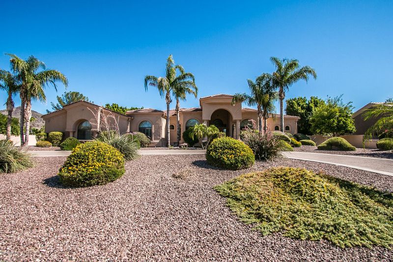 5202 W Park View Ln W, Glendale, AZ 85310