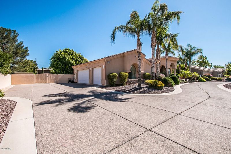 5202 W Park View Ln W, Glendale, AZ 85310