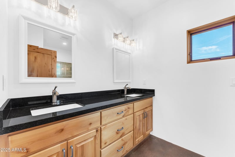 52029 295th Ave, Wickenburg, AZ 85390