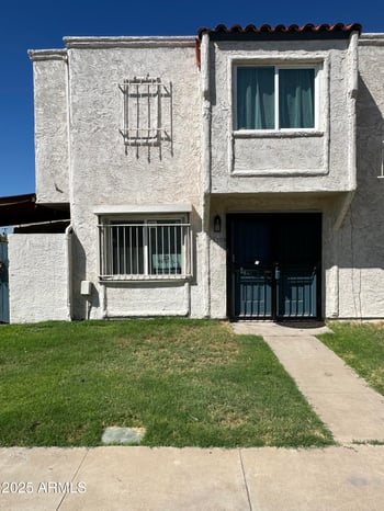 5203 42nd Dr, Phoenix, AZ 85019