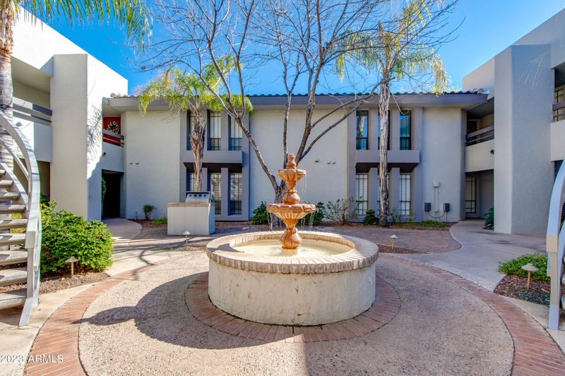 5203 N 24th St #208, Phoenix, AZ 85016