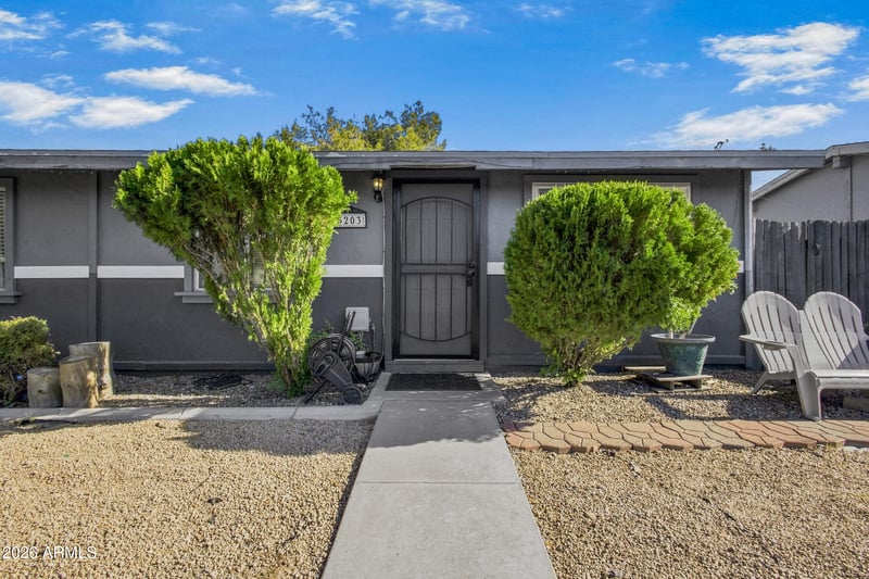 5203 W Banff Ln, Glendale, AZ 85306