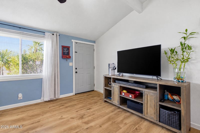 5203 W Banff Ln, Glendale, AZ 85306