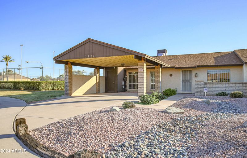 5203 W Vogel Ave, Glendale, AZ 85302