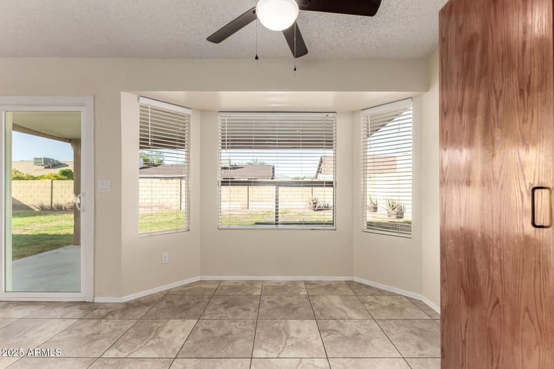 5204 Diana Ave, Glendale, AZ 85302