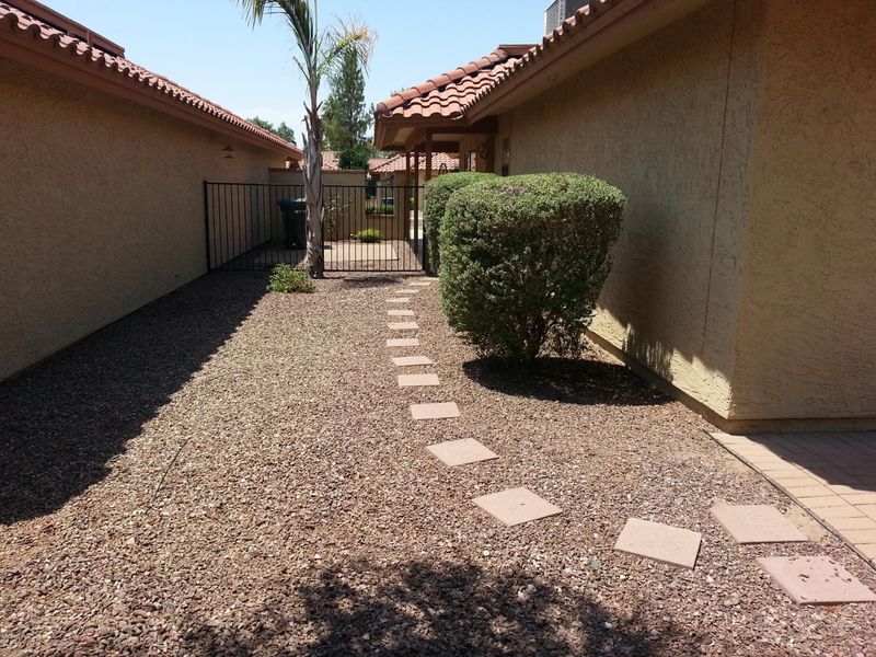 5204 E Loloma Cir, Phoenix, AZ 85044