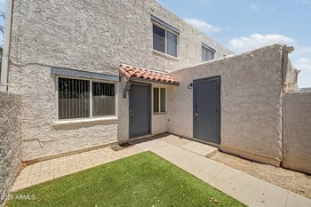 5204 N 42nd Dr, Phoenix, AZ 85019