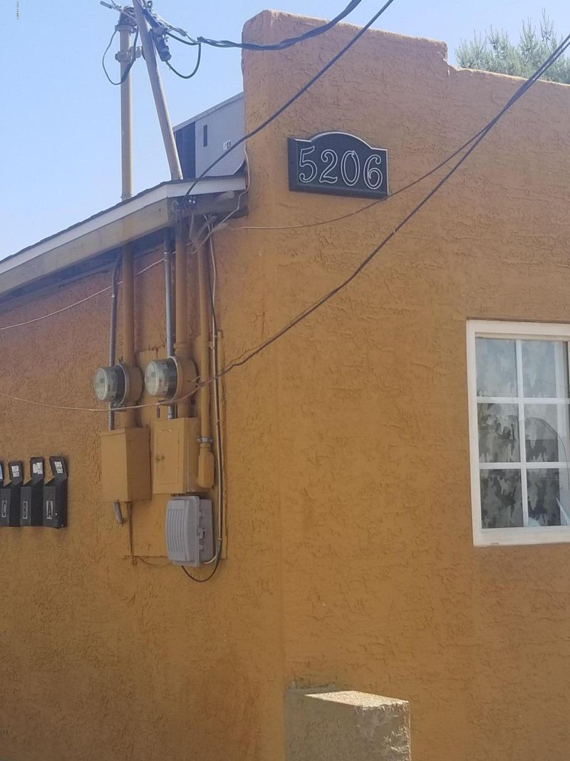 5206 W Ocotillo Rd, Glendale, AZ 85301