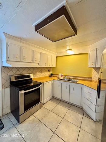 5207 Black Canyon Hw #18, Phoenix, AZ 85015