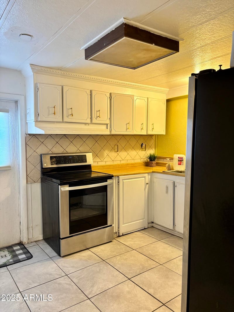 5207 Black Canyon Hw #18, Phoenix, AZ 85015