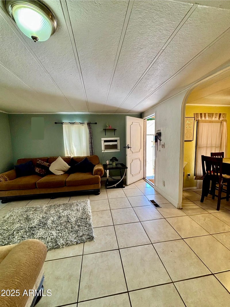 5207 Black Canyon Hw #18, Phoenix, AZ 85015