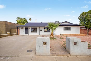 5207 N 39th Dr, Phoenix, AZ 85019