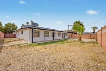 5207 N 39th Dr, Phoenix, AZ 85019
