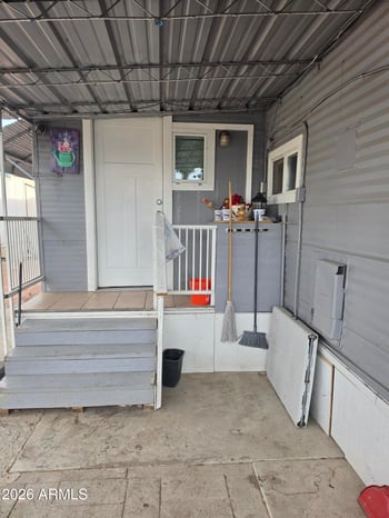 5207 N Black Canyon Hw #48, Phoenix, AZ 85015